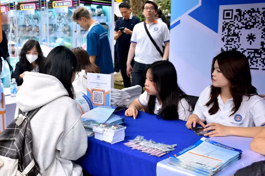 Hoàn tất thanh toán lệ phí xét tuyển, Bộ Giáo dục và Đào tạo tiến hành lọc ảo từ 13/8
