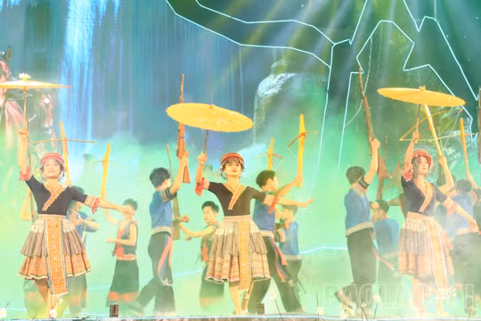 Tưng bừng khai mạc Festival Cao nguyên trắng Bắc Hà 2024