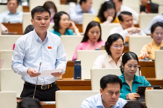 Cần quy định rõ hơn về bảo đảm điều kiện hoạt động cho cán bộ công đoàn