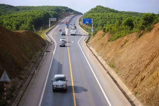 Chốt phương án "lên đời" cao tốc Cam Lộ - La Sơn với 6.400 tỷ đồng