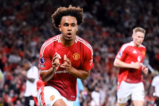 Zirkzee toả sáng, MU thắng Fulham ở trận mở màn Ngoại hạng Anh 2024/25