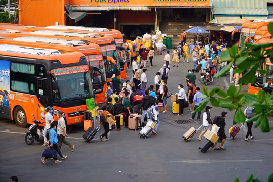 TP Hồ Chí Minh: Không lo thiếu vé tàu, xe dịp Tết Nguyên đán 2025