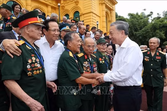 Các gia đình chính sách phải luôn được hưởng đầy đủ thành quả của sự nghiệp đổi mới