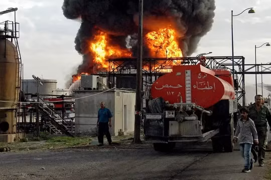 Mất hết mỏ dầu, bị cấm vận và tàn phá, kinh tế Syria thời Assad gần như 'trống rỗng'
