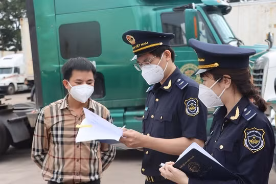 Lực lượng Hải quan triển khai nhiều biện pháp ngăn chặn buôn lậu dịp Tết Nguyên đán