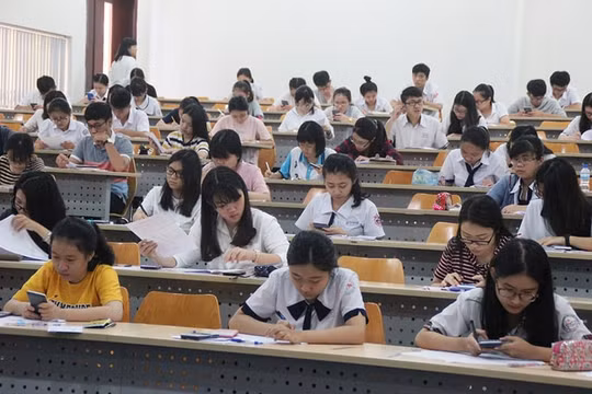 Các trường hợp không được tham dự kỳ thi vào lớp 10 ở TP HCM cần lưu ý