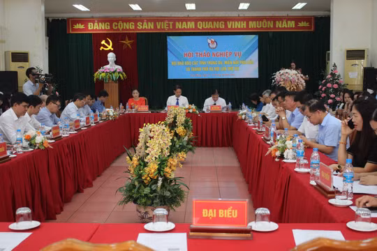 Thế “chân kiềng” phối hợp chấn chỉnh sai phạm đạo đức người làm báo