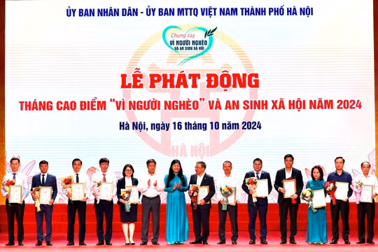 ​​Sunshine Homes đóng góp 5 tỷ đồng, chung tay đồng hành cùng Quỹ “Vì người nghèo” thành phố Hà Nội