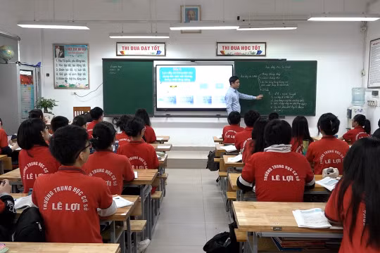 Hà Nội: Học sinh lớp 8 lo lắng, băn khoăn thi lên chuyên theo chương trình mới