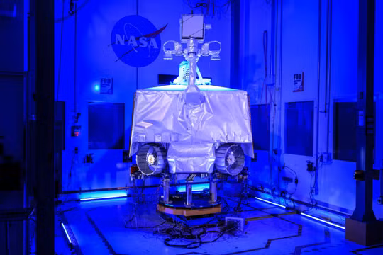 NASA hủy sứ mệnh xe tự hành trên Mặt trăng do chi phí cao