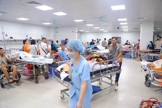 Thiếu thuốc điều trị tại nhiều bệnh viện: Cần giải pháp căn cơ, lâu dài!