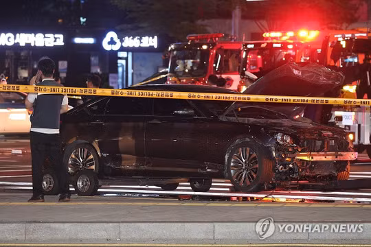 'Xe điên' lao vào người đi bộ ở Seoul, ít nhất 9 người thiệt mạng