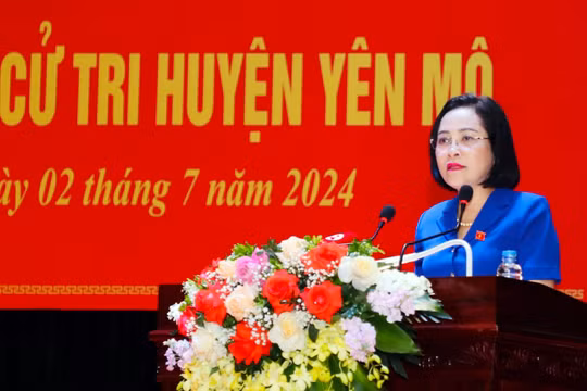 Phó Chủ tịch Quốc hội Nguyễn Thị Thanh tiếp xúc cử tri tại huyện Yên Mô, Ninh Bình