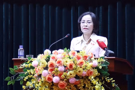 Phó Chủ tịch Quốc hội Nguyễn Thị Thanh tiếp xúc cử tri tại Ninh Bình