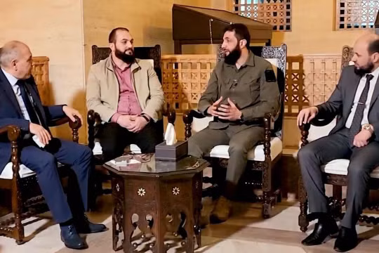 Thủ tướng Syria đồng ý chuyển giao quyền lực, mọi ánh mắt đổ dồn vào quân nổi dậy