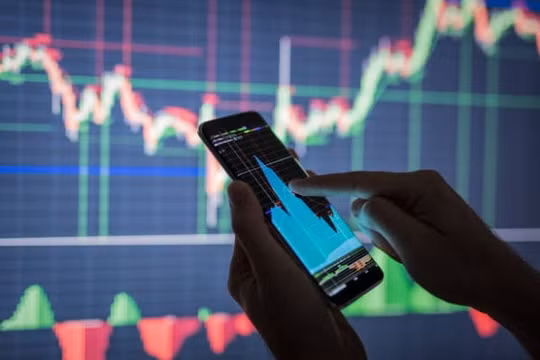 Cổ phiếu tăng giá chiếm áp đảo, VN-Index lên 1.266 điểm