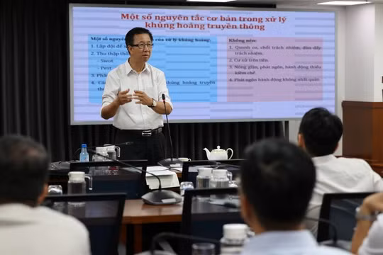 TP.HCM: Nâng cao công tác phát ngôn báo chí cho lãnh đạo quận, phường