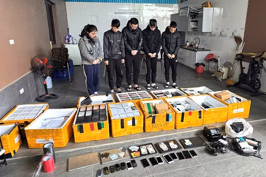 Khởi tố nhóm đối tượng lừa đảo, chiếm đoạt tài sản bằng mua bán điện thoại giá rẻ
