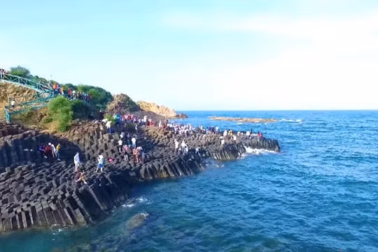 Phú Yên đón hơn 100 nghìn lượt du khách trong dịp tết Giáp Thìn