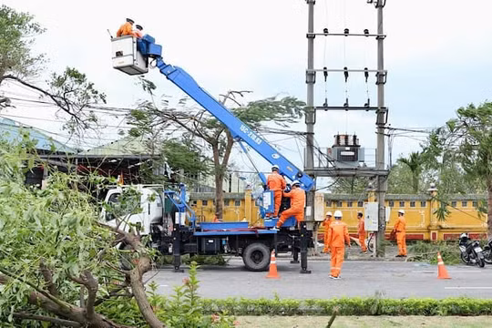 Ngành điện khắc phục hậu quả của cơn bão số 3