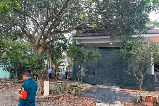 Long An: Phát hiện, xử lý địa điểm sản xuất lượng lớn thuốc trừ sâu giả mạo nhãn hiệu