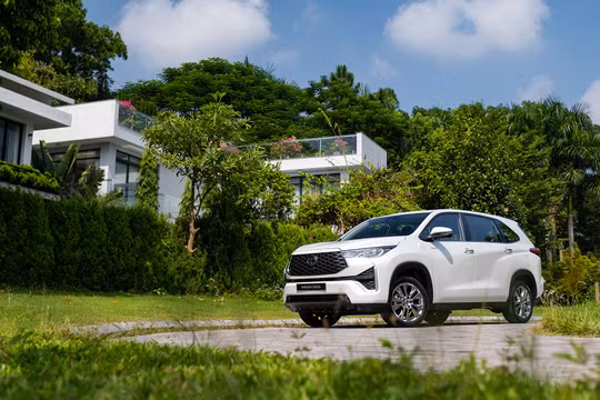 Ô tô hybrid vẫn gặp khó dù tiêu thụ liên tiếp tăng mạnh