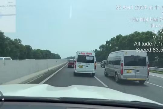 Xử phạt tài xế xe khách lạng lách trên cao tốc Hà Nội - Hải Phòng