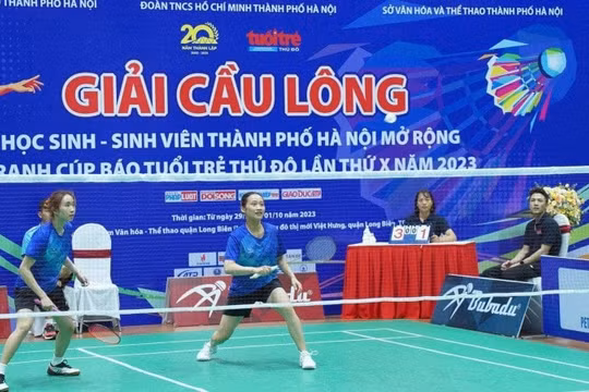 Chuyên nghiệp, giàu cảm xúc của sân chơi cầu lông trẻ