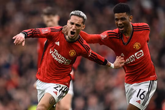 MU vào bán kết FA Cup sau chiến thắng siêu kịch tính trước Liverpool