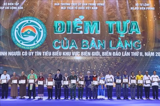 Phát huy vai trò quan trọng của người có uy tín ở nơi biên giới, hải đảo