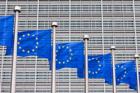 EU sắp đánh thuế mạnh hơn đối với hàng hóa Nga