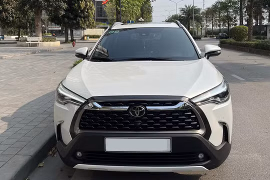 Toyota Corolla Cross vừa ra mắt đã dẫn đầu doanh số trong tháng 5/2024