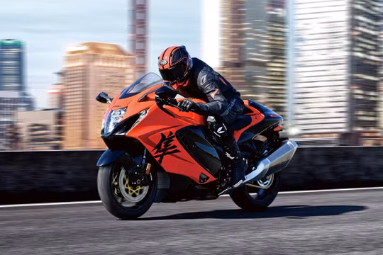 Cận cảnh Suzuki Hayabusa phiên bản kỷ niệm 25 năm