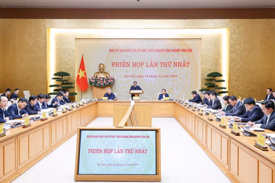 Thủ tướng Phạm Minh Chính: Trí tuệ nhân tạo của Việt Nam phải dựa trên cơ sở dữ liệu của Việt Nam