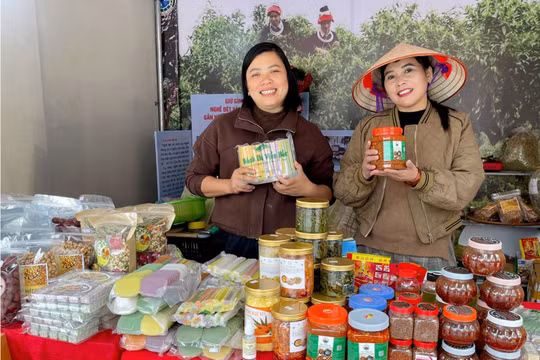 Nhiều địa phưởng đẩy mạnh quảng bá, hỗ trợ tiêu thụ 'đặc sản' những ngày cận Tết Nguyên đán