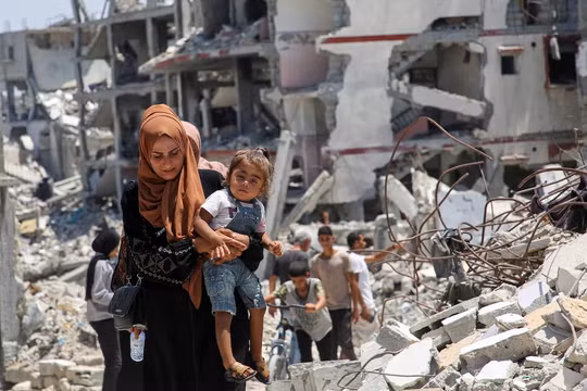 Người di tản Palestine bị trúng không kích khi đang tụ tập xem bóng đá