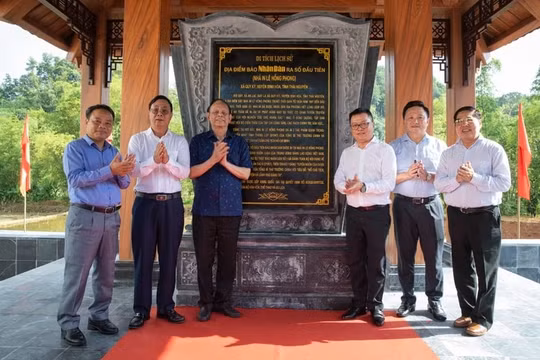 Khánh thành công trình trùng tu, tôn tạo Nhà bia di tích lịch sử Báo Nhân Dân ra số đầu tiên