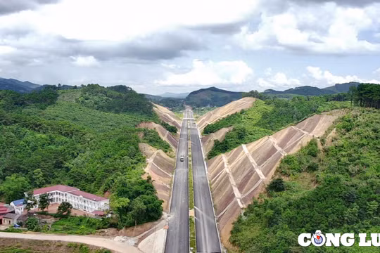 Con đường nghìn tỉ nối thành phố Lạng Sơn đến miền tuyết trắng Mẫu Sơn sắp được hoàn thành