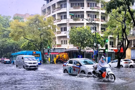 Dự báo thời tiết ngày 13/9: Bắc Bộ ngày nắng, đêm có mưa và dông rải rác