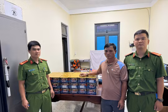 Phát hiện đối tượng vận chuyển hơn 80kg pháo nổ ở Kon Tum