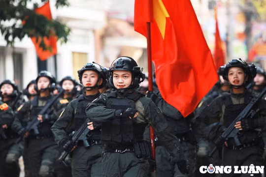 Chia sẻ của những chàng trai, cô gái khối Công an tham gia Lễ kỷ niệm 70 chiến thắng Điện Biên Phủ