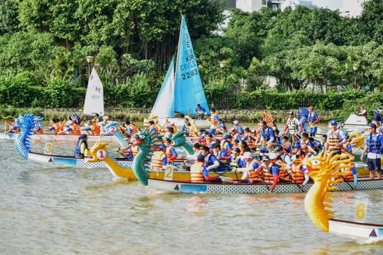 Lễ hội Sông nước TP Hồ Chí Minh lần thứ 2 có nhiều nét mới, hấp dẫn