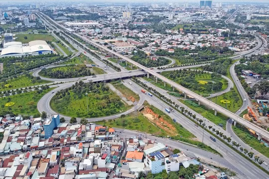 TP. HCM đặt mục tiêu phát triển hơn 652 km đường bộ/năm