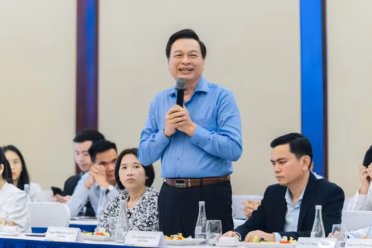 Nhiều doanh nghiệp vận tải sẵn sàng đền cọc mua xe xăng, sớm chuyển đổi sang xe điện?