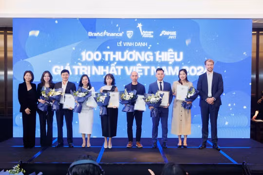 Vinh danh 100 thương hiệu giá trị nhất Việt Nam 2024