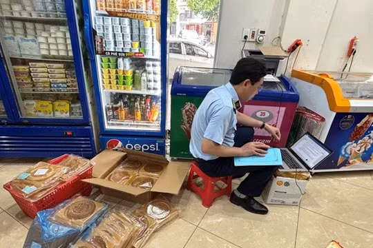 Hải Dương: Thu giữ gần 1.200 bánh nhập lậu các loại trước thềm Tết Trung thu