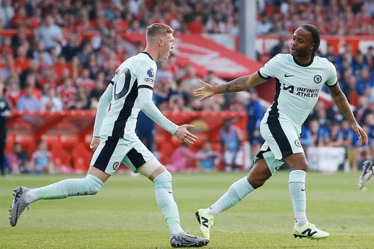 Chelsea thắng kịch tính Nottingham ở vòng 37 Ngoại hạng Anh