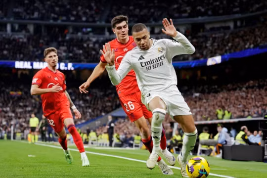 Mbappe chói sáng, Real Madrid đánh bại Sevilla ở vòng 18 La Liga