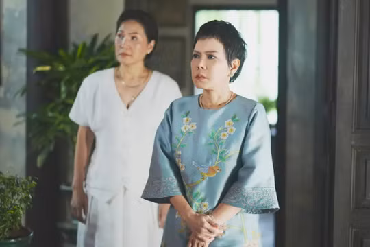 'Chị dâu' thu 25 tỷ, dẫn đầu phòng vé Việt trong tuần đầu ra mắt