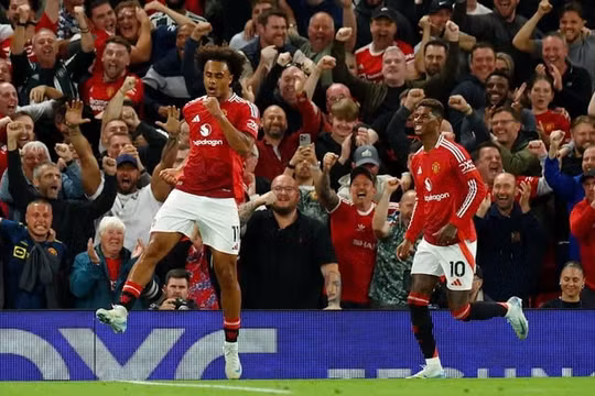 Hai đội Serie A tranh giành Zirkzee